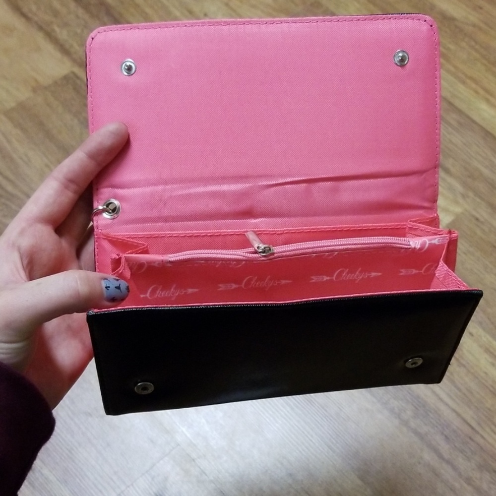 Wallet - Picture 3 of 4
